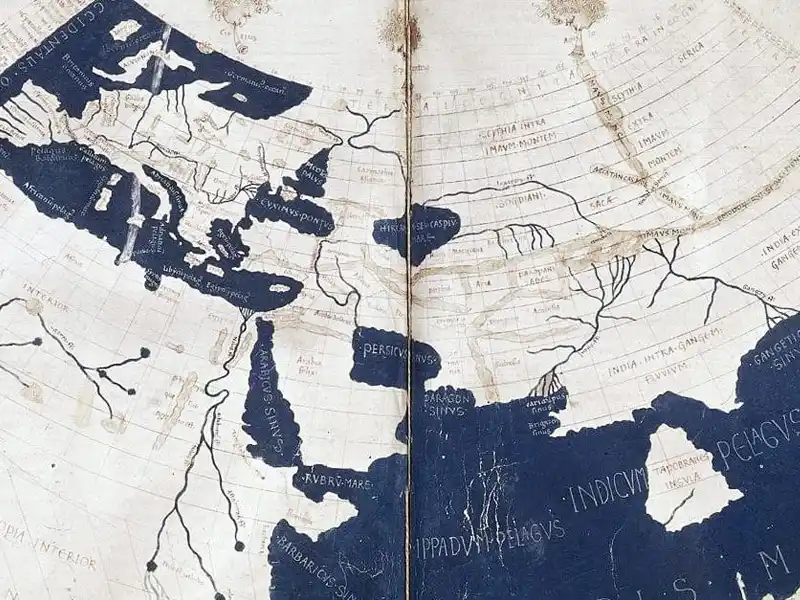 Παλιό χειρόγραφο αντίγραφο του παγκόσμιου χάρτη του Πτολεμαίου, από τη Μεσόγειο ως τον Ινδικό Ωκεανό
